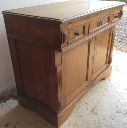 Antique Spanish cupboard1